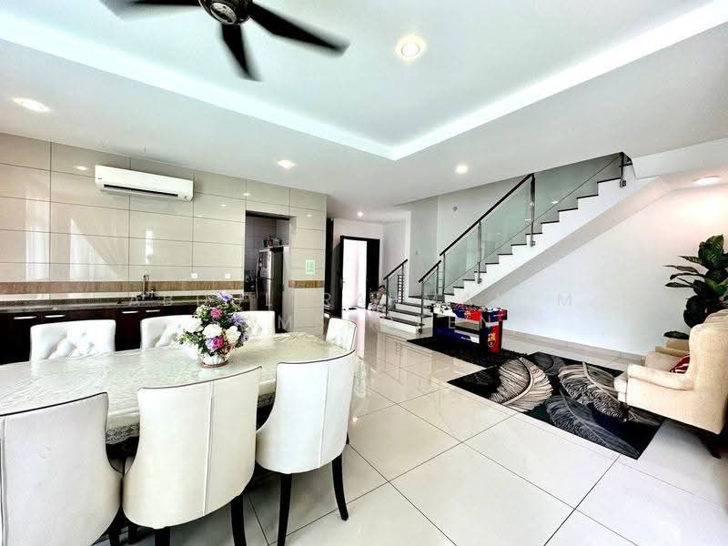 Twin Villas for Rent in Presint 8 (Putrajaya) - Abdul Rahman M Samsudeen - Dining Room - PropertyGuru.com.my