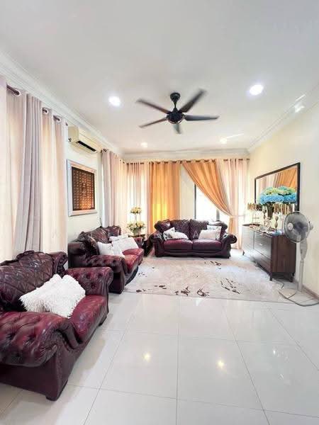 Rumah Berkembar untuk Dijual di Puncak Bangi (Bandar Baru Bangi) - Azli Ibrahim - Living Room - PropertyGuru.com.my