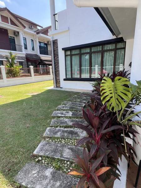Rumah Berkembar untuk Dijual di Puncak Bangi (Bandar Baru Bangi) - Azli Ibrahim - Exterior - PropertyGuru.com.my