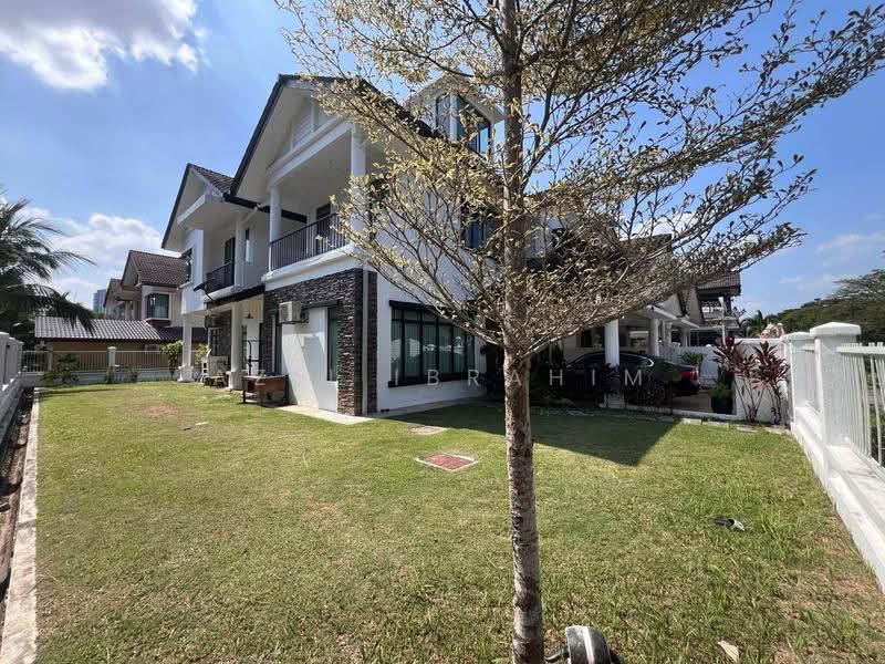 Rumah Berkembar untuk Dijual di Puncak Bangi (Bandar Baru Bangi) - Azli Ibrahim - Exterior - PropertyGuru.com.my
