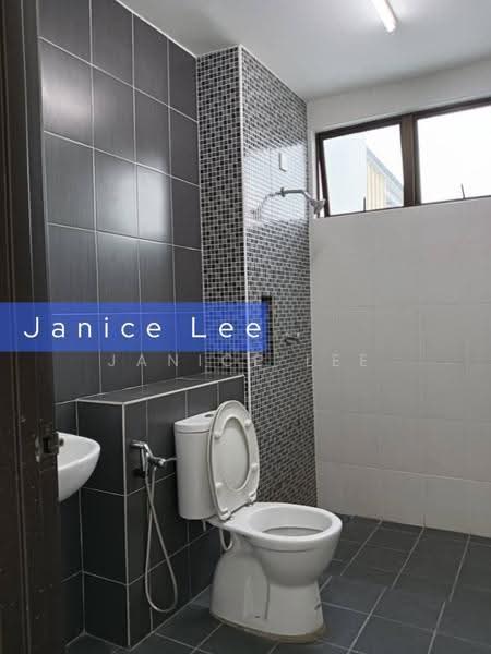 Rumah Teres 2-Tingkat untuk Dijual di Taman Rebana Indah (Sungai Bakap) - Janice Lee - Bathroom - PropertyGuru.com.my