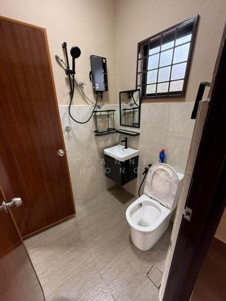Rumah Teres untuk Disewa di TAMAN PUCHONG UTAMA (Puchong) - Joanne Diong - Bathroom - PropertyGuru.com.my