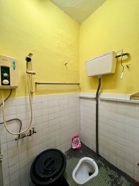 Rumah Teres 2-Tingkat untuk Disewa di Taman Sri Rampai (Wangsa Maju) - Kerwin Ang - Bathroom - PropertyGuru.com.my