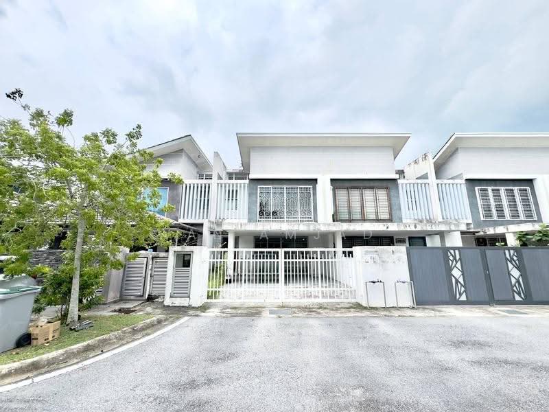 Rumah Teres 2-Tingkat untuk Dijual di Bandar Baru Enstek (Bandar Enstek) - Wan Amjad - PropertyGuru.com.my