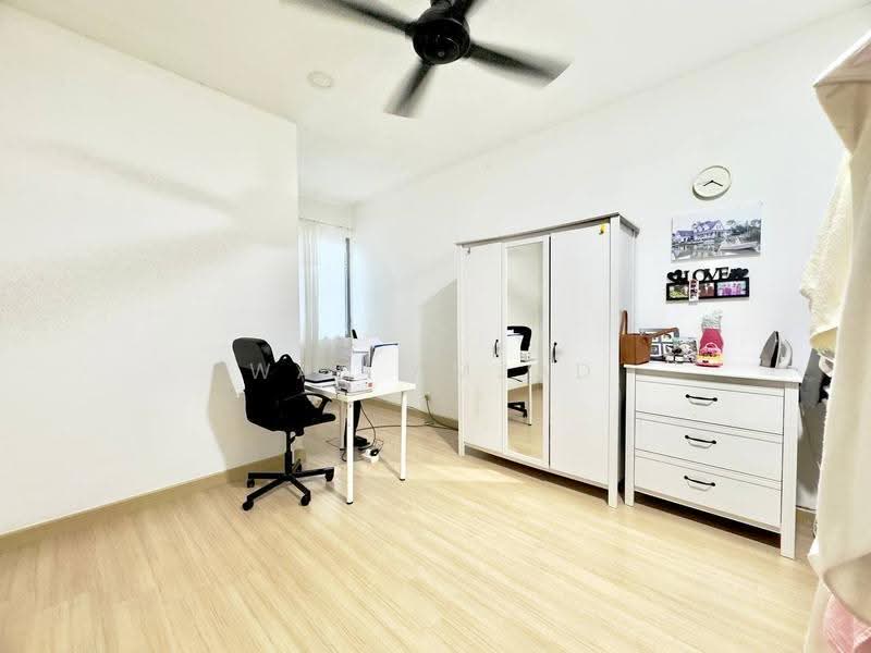 Rumah Teres 2-Tingkat untuk Dijual di Bandar Baru Enstek (Bandar Enstek) - Wan Amjad - Study - PropertyGuru.com.my