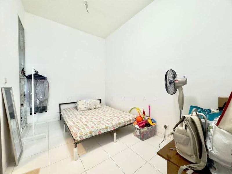 Rumah Teres 2-Tingkat untuk Dijual di Bandar Baru Enstek (Bandar Enstek) - Wan Amjad - Bedroom - PropertyGuru.com.my
