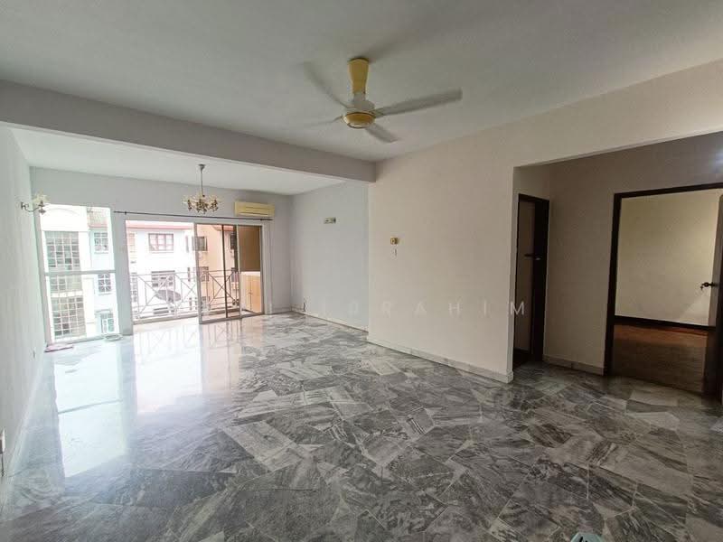 Kondominium untuk Dijual di Sri Ayu - Azli Ibrahim - Living Room - PropertyGuru.com.my