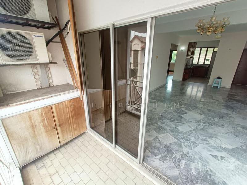 Kondominium untuk Dijual di Sri Ayu - Azli Ibrahim - Balcony - PropertyGuru.com.my