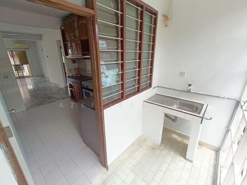 Kondominium untuk Dijual di Sri Ayu - Azli Ibrahim - Kitchen - PropertyGuru.com.my