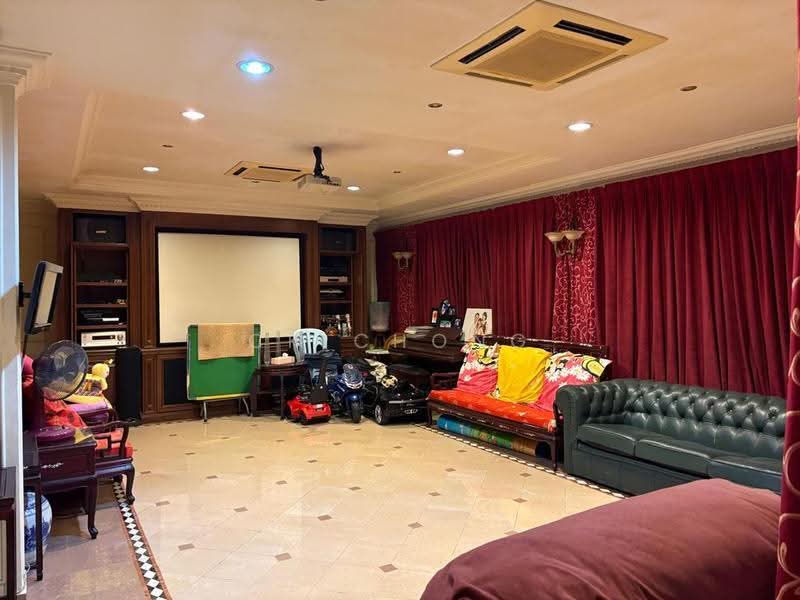 Karaoke Room