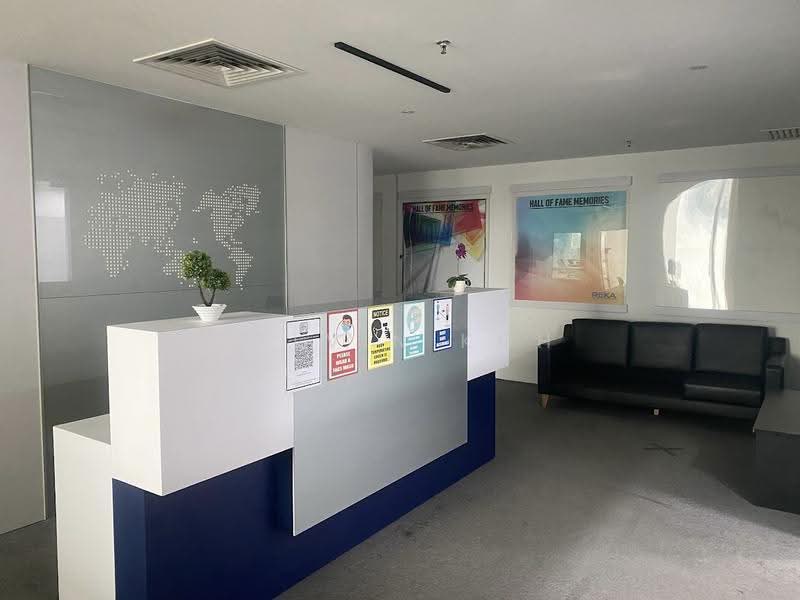 Receptionist counter