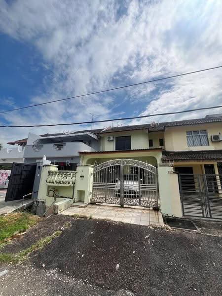 Rumah Teres untuk Dijual di Taman Desa Jaya (Johor Bahru) - Bernard Lim - Exterior - PropertyGuru.com.my