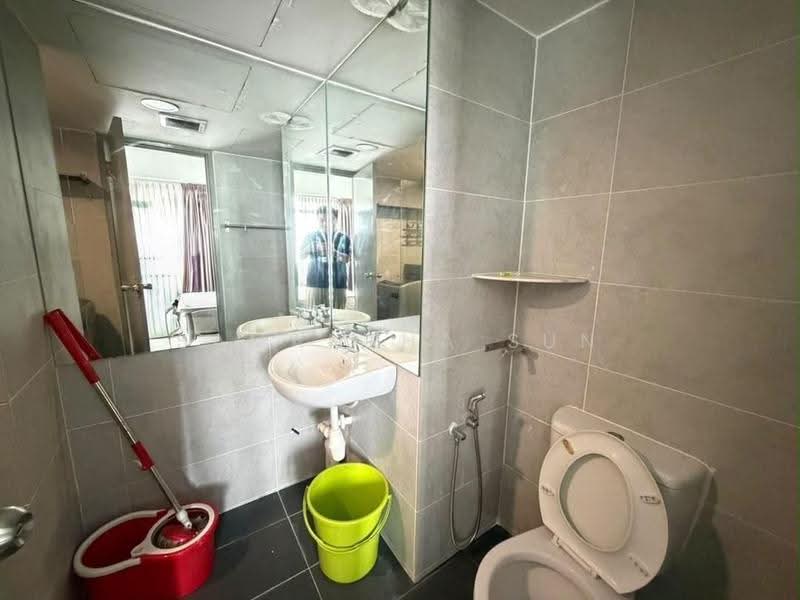 Kediaman Servis untuk Disewa di 38 Bidara Condominium - Samantha Sun - Bathroom - PropertyGuru.com.my