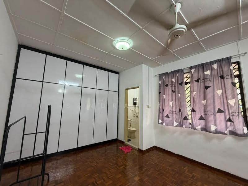 Rumah Teres 2-Tingkat untuk Disewa di Permas Jaya (Johor) - Sandra Gan - Bedroom - PropertyGuru.com.my