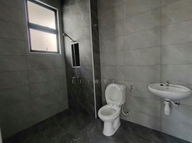 Rumah Kluster untuk Disewa di Taman Pulai Bestari (Skudai) - Li Wei - Bathroom - PropertyGuru.com.my