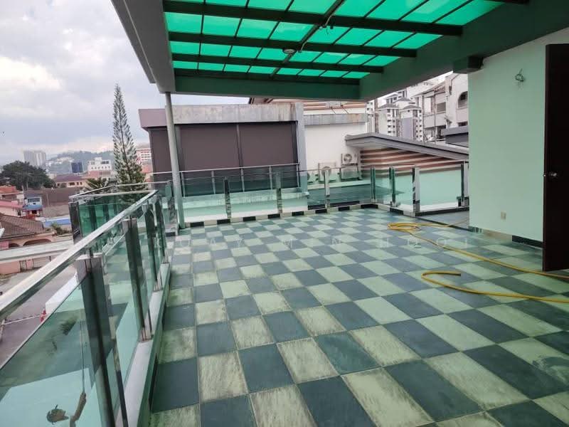 Townhouse for Sale in Ampang (Selangor) - BB Koay Min Hooi - Balcony - PropertyGuru.com.my