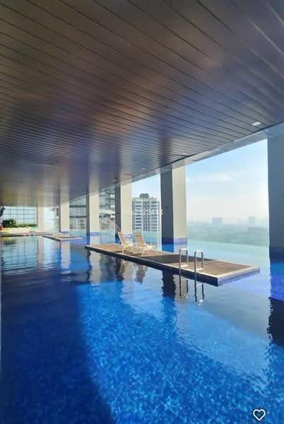 Kediaman Servis untuk Dijual di The Azure Residences - Tony YY - Pool - PropertyGuru.com.my