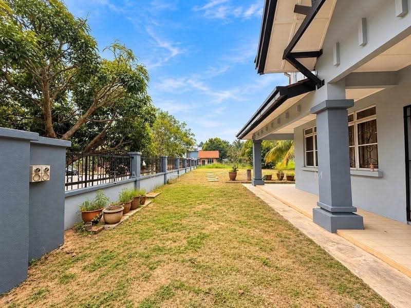Rumah Teres 2-Tingkat untuk Dijual di Hulu Langat (Selangor) - Natasha Hashim - Exterior - PropertyGuru.com.my