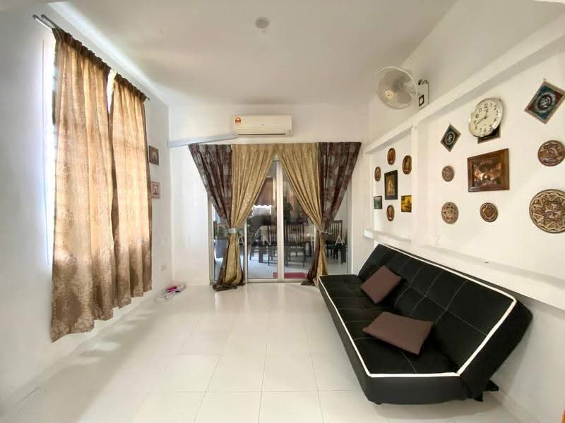 Bungalow House for Sale in Mahkota Hills (Lenggeng) - Wadihan Fairuz - Living Room - PropertyGuru.com.my
