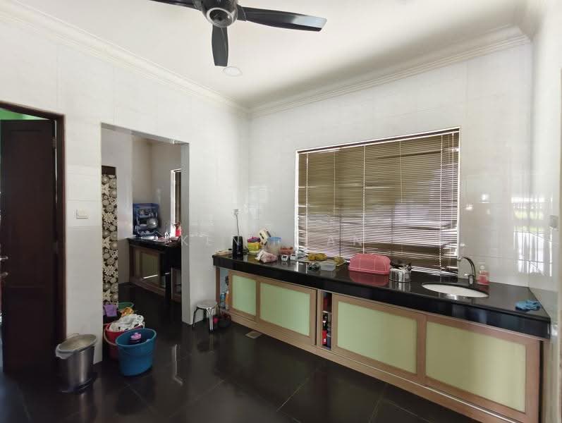 Bungalow House for Sale in Taman Equine (Seri Kembangan) - Kent Tan - Kitchen - PropertyGuru.com.my