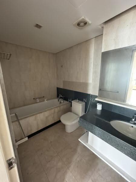 Kediaman Servis untuk Dijual di i-Zen @ Kiara 2 - SK Ching - Bathroom - PropertyGuru.com.my