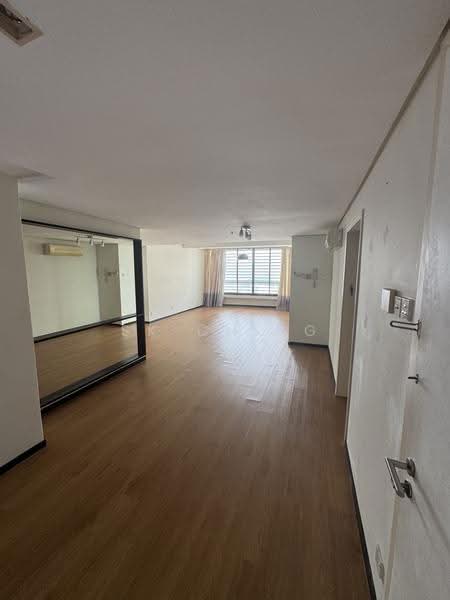 Kediaman Servis untuk Dijual di i-Zen @ Kiara 2 - SK Ching - Interior - PropertyGuru.com.my