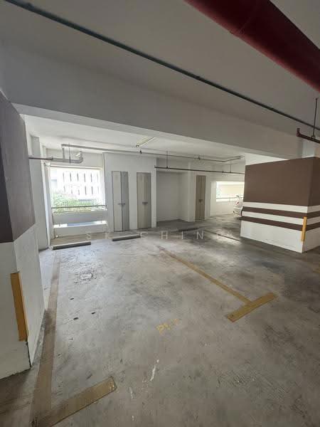 Kediaman Servis untuk Dijual di i-Zen @ Kiara 2 - SK Ching - Car Park - PropertyGuru.com.my