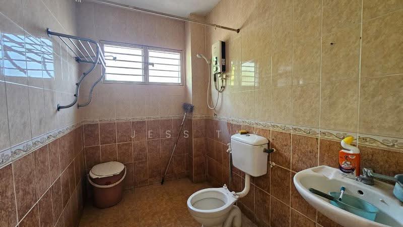 2-storey Terraced House for Rent in Alam Damai (Cheras) - Jess Tay - Bathroom - PropertyGuru.com.my