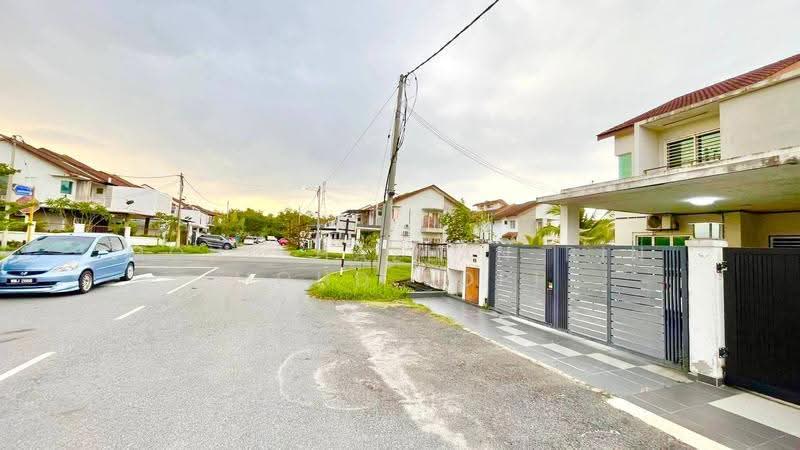 2-storey Terraced House for Sale in Alam Suria (Puncak Alam) - Mohd Hazlan bin Mohd Sopi - Exterior - PropertyGuru.com.my