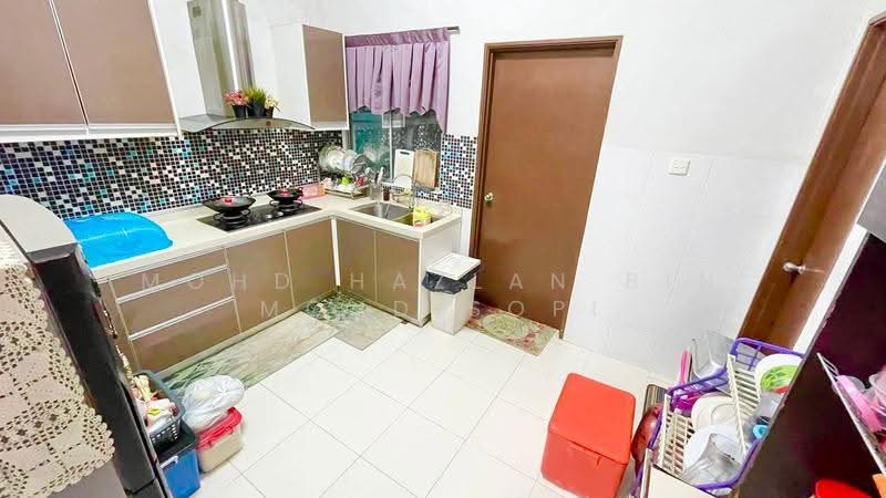 2-storey Terraced House for Sale in Alam Suria (Puncak Alam) - Mohd Hazlan bin Mohd Sopi - Kitchen - PropertyGuru.com.my