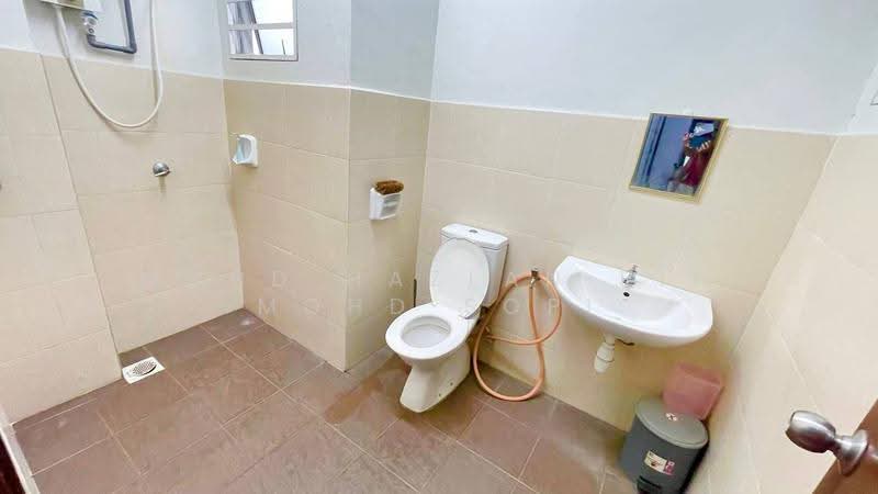 2-storey Terraced House for Sale in Alam Suria (Puncak Alam) - Mohd Hazlan bin Mohd Sopi - Bathroom - PropertyGuru.com.my