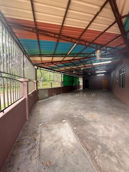 Rumah Teres 1-Tingkat untuk Dijual di Taman Bestari Indah (Ulu Tiram) - Alan Chew - Exterior - PropertyGuru.com.my
