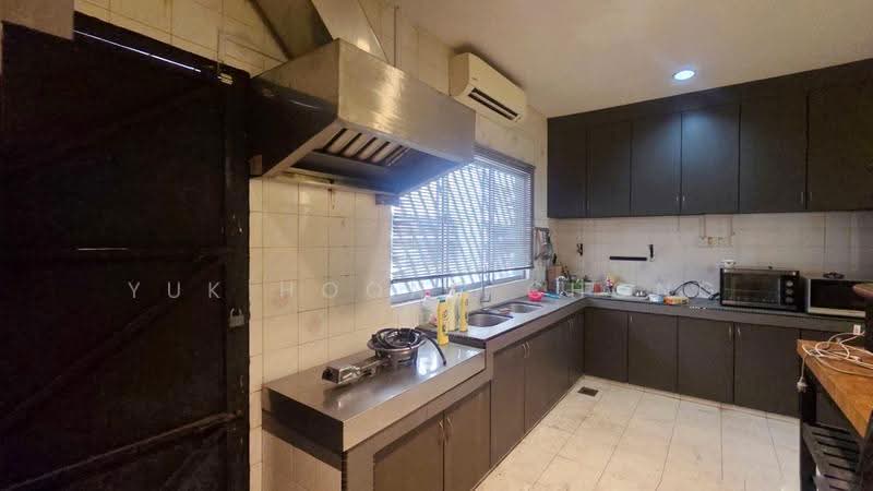 2-storey Terraced House for Sale in Taman Connaught (Cheras) - Yuk Hoong Chong - Kitchen - PropertyGuru.com.my
