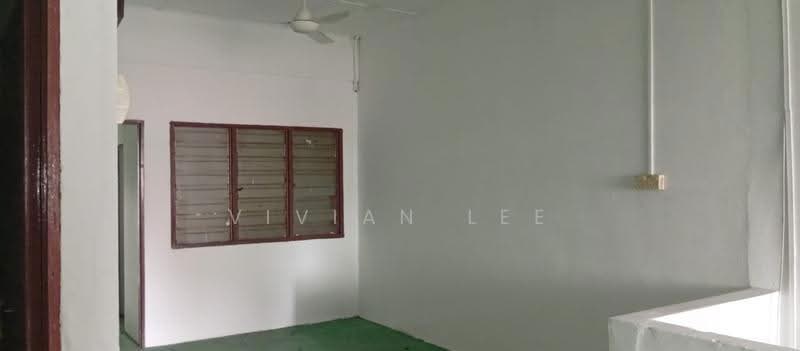 Shop for Sale in Port Dickson (Negeri Sembilan) - Vivian Lee - Interior - PropertyGuru.com.my