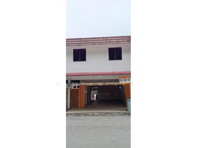 Shop for Sale in Port Dickson (Negeri Sembilan) - Vivian Lee - Car Park - PropertyGuru.com.my