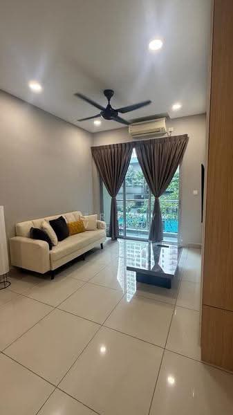 Pangsapuri untuk Disewa di Austin Suites (Permata Austin) - Jeremy Voon - Living Room - PropertyGuru.com.my