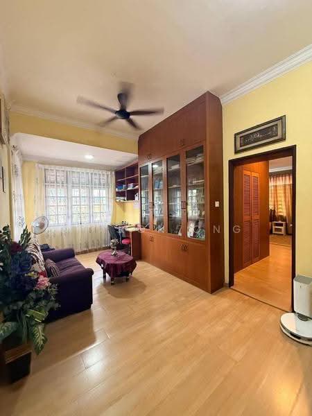 Rumah Teres 2-Tingkat untuk Dijual di Taman Daya (Johor Bahru) - Sharon Ong - Living Room - PropertyGuru.com.my