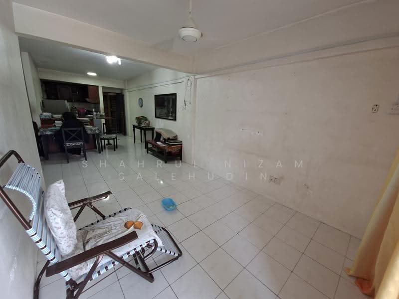 Apartment for Sale at Mawar Apartment - Shahrul Nizam Salehudin - Living Room - PropertyGuru.com.my