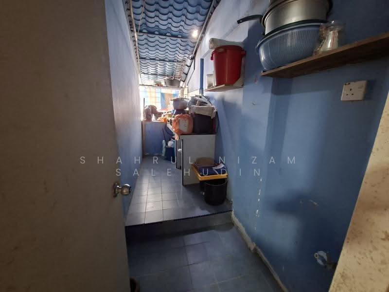 Apartment for Sale at Mawar Apartment - Shahrul Nizam Salehudin - PropertyGuru.com.my