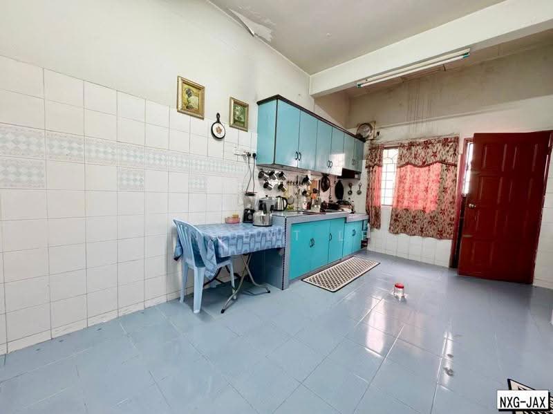 2-storey Terraced House for Sale in Bandar Baru Klang (Klang) - Vincent Lee - Kitchen - PropertyGuru.com.my