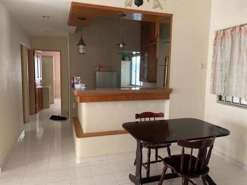 Pangsapuri untuk Disewa di Relau Vista Apartment - Edwin Ewe - Dining Room - PropertyGuru.com.my