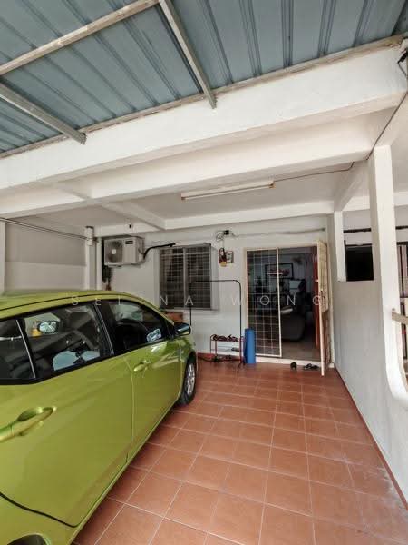 Rumah Teres 2-Tingkat untuk Dijual di Taman Lapangan Permai (Ipoh) - Selina Wong - Entrance - PropertyGuru.com.my