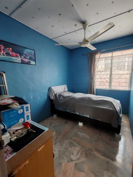 Rumah Teres 2-Tingkat untuk Dijual di Taman Lapangan Permai (Ipoh) - Selina Wong - Bedroom - PropertyGuru.com.my
