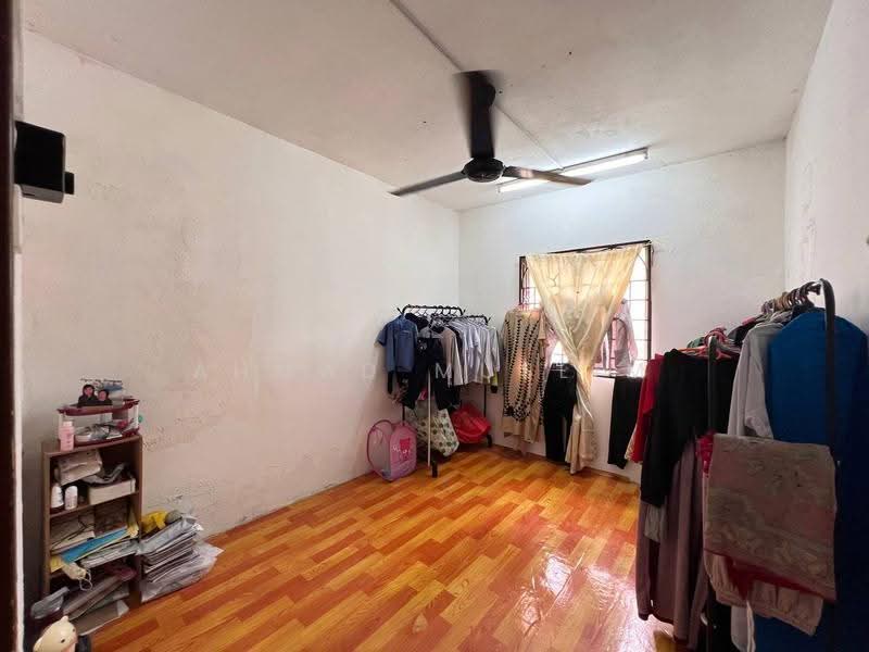 Flat for Sale at Azalea Court - Ahmad Muslim - Bedroom - PropertyGuru.com.my