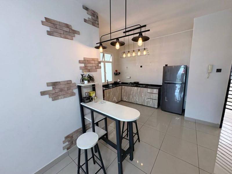 Kediaman Servis untuk Dijual di Twin Danga Residence - Hong Charng Lee - Kitchen - PropertyGuru.com.my