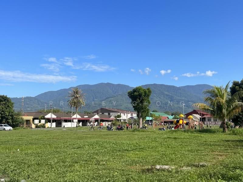 Rumah Teres 1-Tingkat untuk Dijual di Taman Sejahtera (Kampar) - Presley Chong - Next to Field - PropertyGuru.com.my