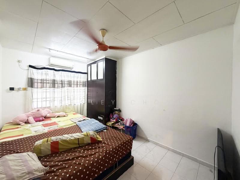 Rumah Teres 1-Tingkat untuk Dijual di Taman Sejahtera (Kampar) - Presley Chong - Bedroom 2 - PropertyGuru.com.my