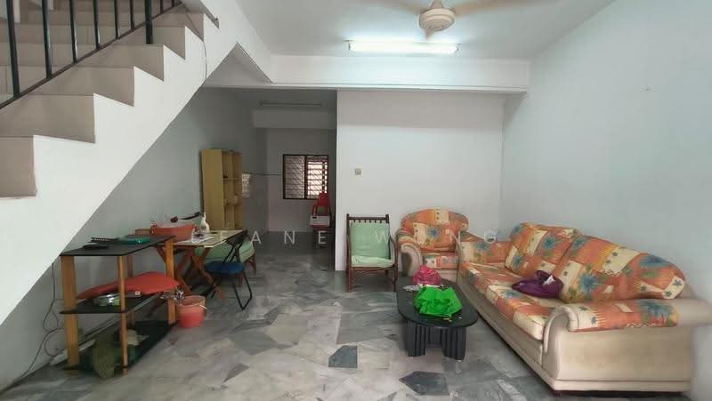 2-storey Terraced House for Sale in Pekan Batu 9 (Cheras) - Leane Wong - Living Room - PropertyGuru.com.my
