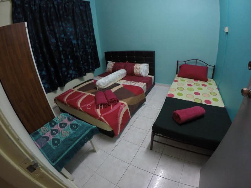 Apartment for Sale at Pangsapuri Bukit Beruang Permai - CHIN FN - Bedroom - PropertyGuru.com.my