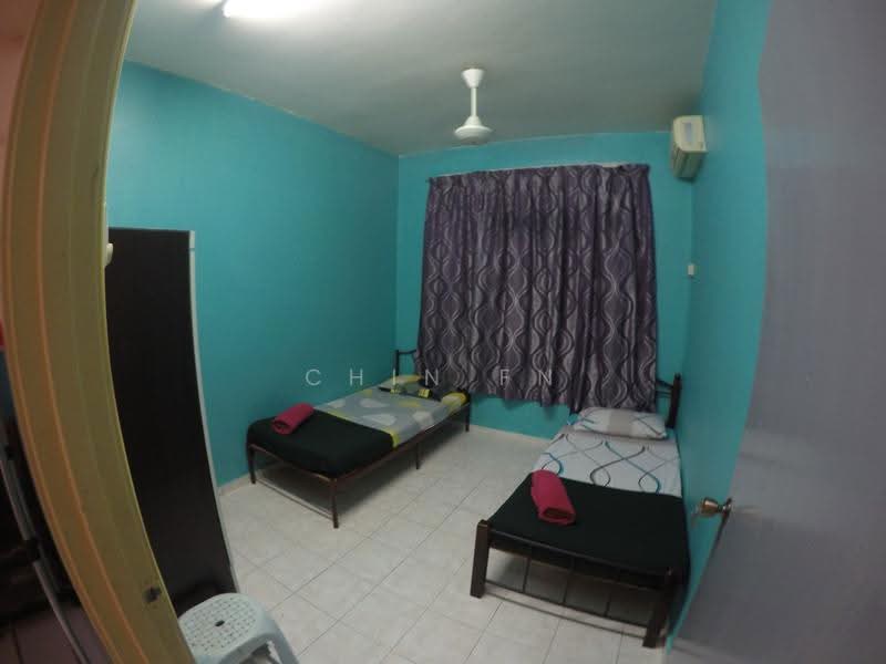 Apartment for Sale at Pangsapuri Bukit Beruang Permai - CHIN FN - Bedroom - PropertyGuru.com.my
